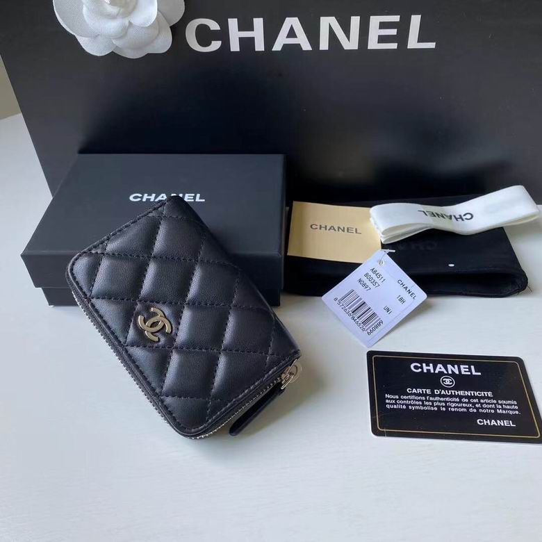 Chanel Classic Zipped Coin Purse in Black Quilted Lambskin with CC Logo
