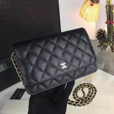 Chanel Wallet on Chain · 19×12.5 cm