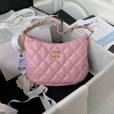 Chanel AS3562 Quilted Hobo Shoulder Bag with Chain Strap in Pink