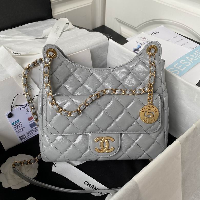 Chanel Hobo Bag · 21.5×22.5×7 cm