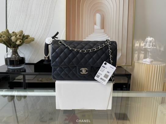 Chanel Classic Flap Medium Shoulder Bag in Black Quilted Leather