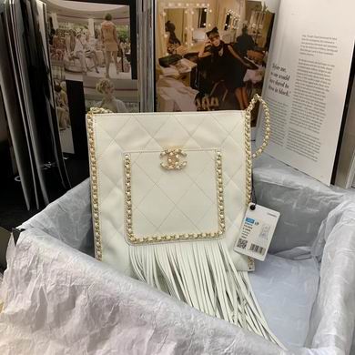Chanel Quilted Chain-Trim Fringe Shoulder Bag with CC Logo in White Leather