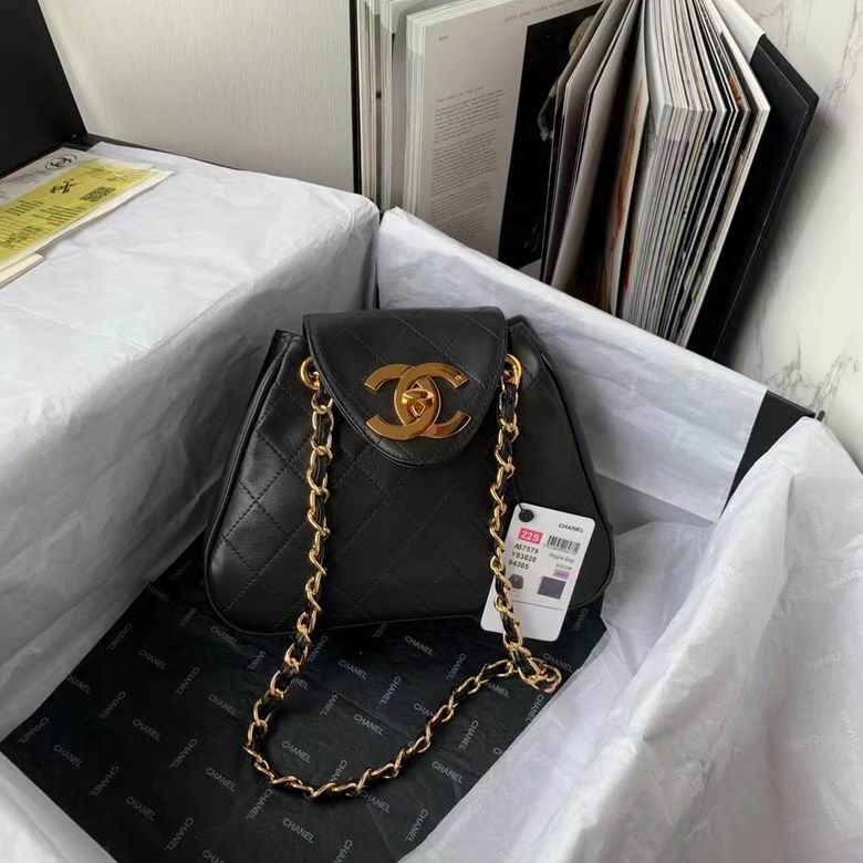 Chanel Vintage-Style Quilted Flap Chain Bag in Black Leather with Gold CC