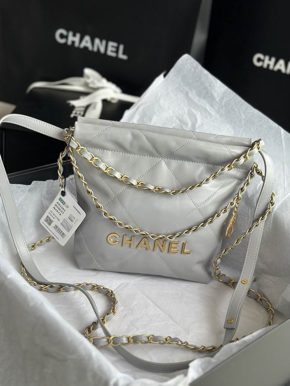Chanel 22 · 25×22×6.5 cm