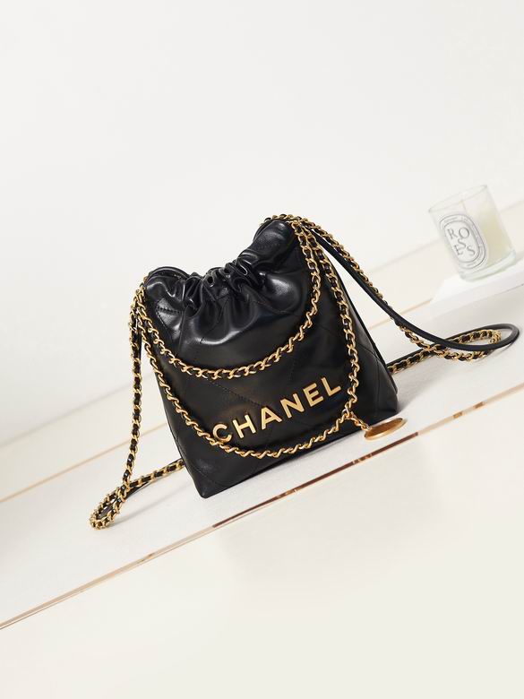 Chanel 22 · 19×20×6 cm