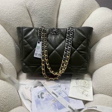 Chanel 19 Shopping Tote Bag in Dark Green Quilted Leather with Mixed-Metal Chain