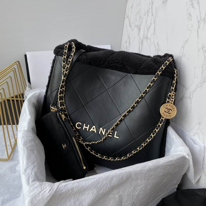 Chanel 22 Medium Hobo Bag in Black Quilted Leather with Shearling Trim