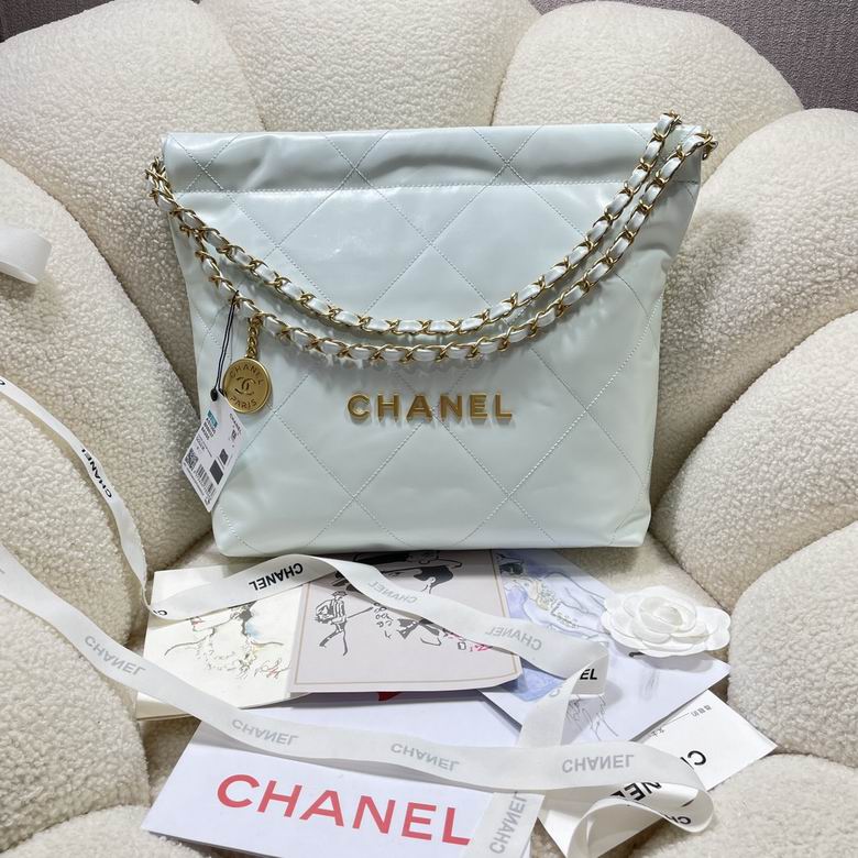 Chanel 22 Medium Quilted Hobo Shoulder Bag in Pale Mint Shiny Calfskin
