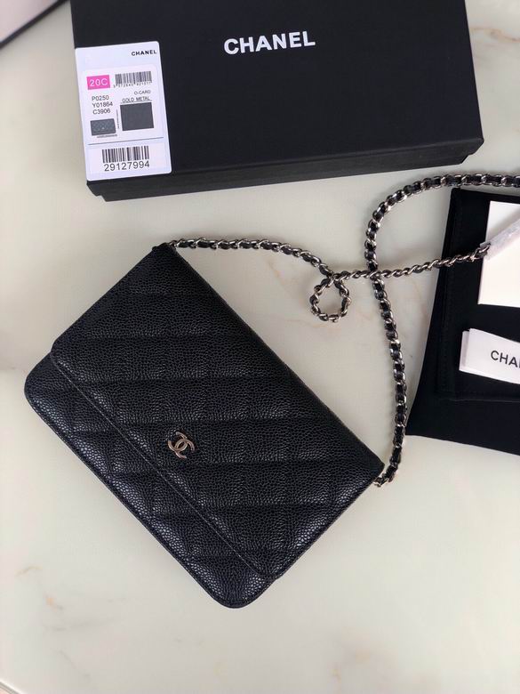Chanel Wallet on Chain · 19×12×3 cm
