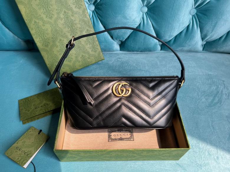Gucci GG Marmont Small Shoulder Bag in Black Matelassé Chevron Leather