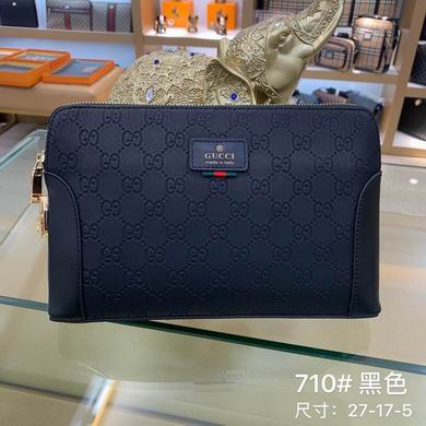 Gucci GG Embossed Zip Clutch Pouch in Black, 27 x 17 x 5 cm