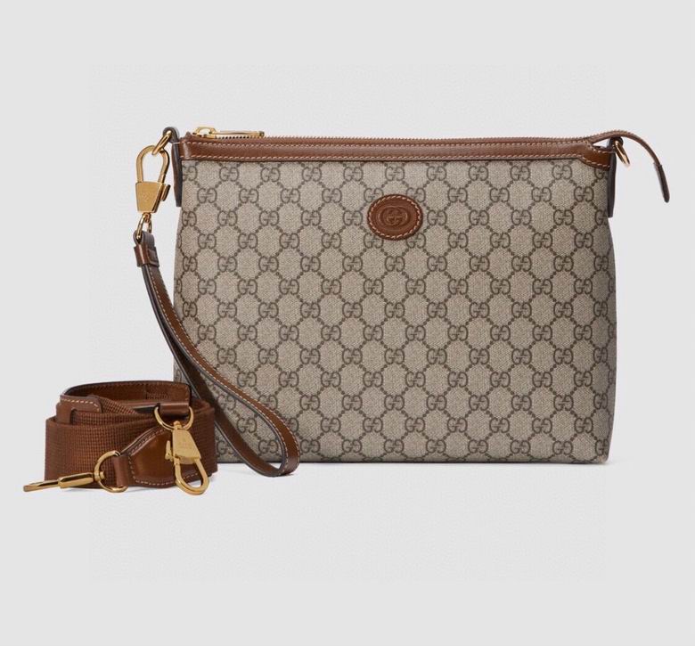 Gucci Messenger Bag with Interlocking G in Beige/Ebony GG Supreme Canvas