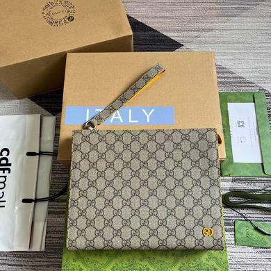Gucci GG Supreme Canvas Zip Pouch with Wrist Strap in Beige and Ebony