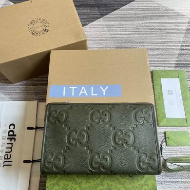 Gucci Jumbo GG Zip Pouch Clutch in Olive Green Embossed Leather