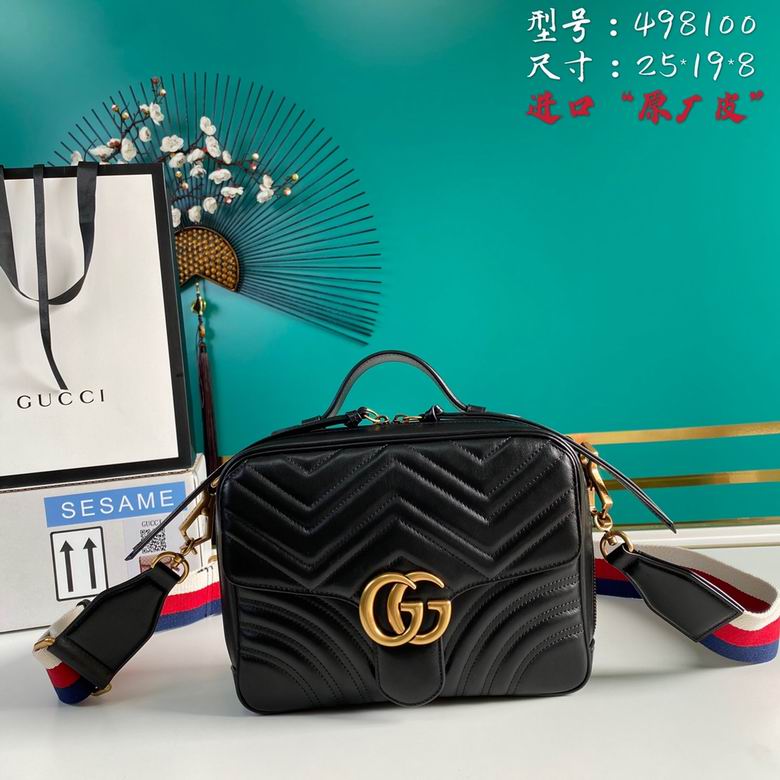 Gucci GG Marmont Small Top-Handle Camera Bag in Black Matelassé Leather