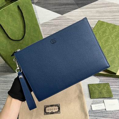 Gucci GG Marmont Zip Pouch Clutch with Wrist Strap in Navy Grained Leather