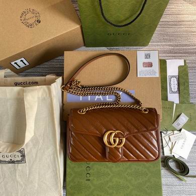 Gucci GG Marmont · 26×15×7 cm
