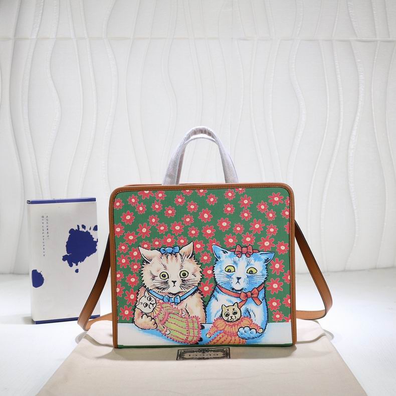 Gucci Louis Wain Cats Print Tote Bag in Green Canvas with Tan Leather Trim