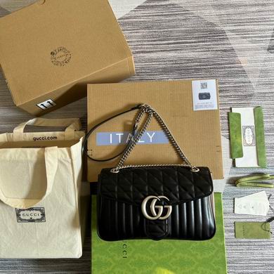 Gucci GG Marmont Small Shoulder Bag in Black Matelassé Leather