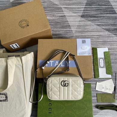 Gucci GG Marmont Mini Matelassé Shoulder Bag in White Leather