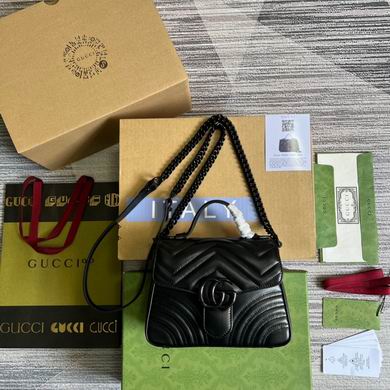 Gucci GG Marmont Mini Top-Handle Bag in Black Matelassé Leather