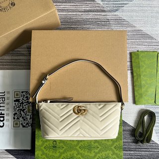 Gucci GG Marmont Small Shoulder Bag in White Matelassé Chevron Leather