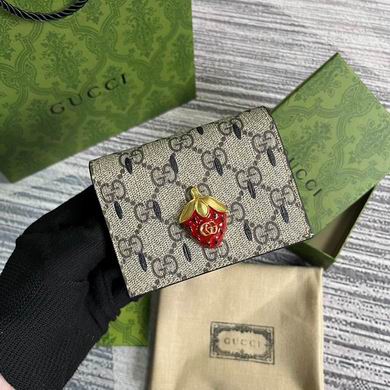 Gucci GG Supreme Strawberry Card Case Wallet in Beige and Ebony Canvas