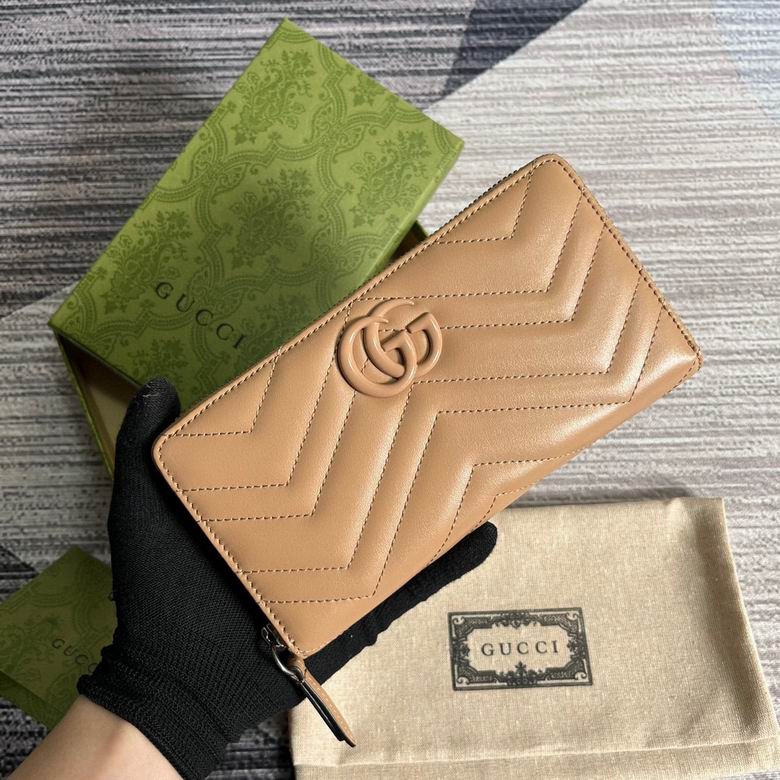 Gucci GG Marmont Zip-Around Wallet in Camel Matelassé Leather