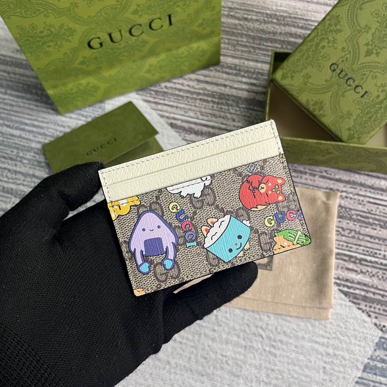 Gucci Card Case Wallet in GG Supreme Canvas with Multicolor Character Print