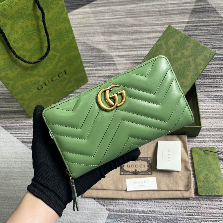 Gucci GG Marmont Zip-Around Wallet in Green Matelassé Chevron Leather