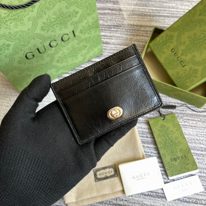 Gucci Card Case with Interlocking G Detail in Black Crinkled Leather
