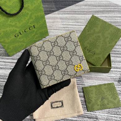 Gucci Bi-Fold Wallet with Double G Detail in Beige/Ebony GG Supreme Canvas