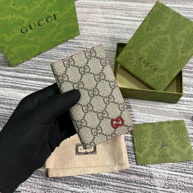 Gucci GG Supreme Bi-Fold Card Case Wallet in Beige/Ebony with Red Interlocking G