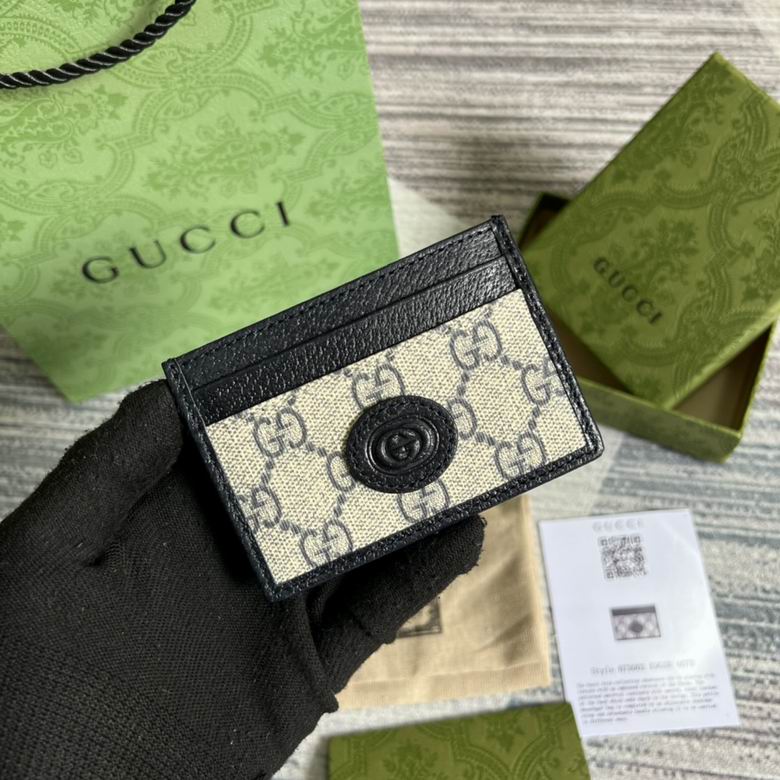 Gucci Card Case with Interlocking G in Beige and Blue GG Supreme Canvas