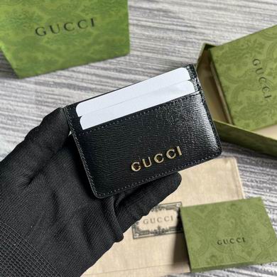 Gucci Card Case with Gold Gucci Script Logo in Black Textured Leather