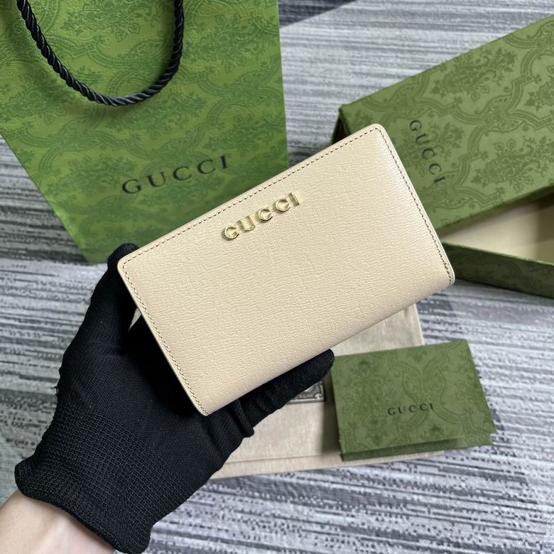 Gucci Script Zip Around Wallet in Beige Textured Leather with Gold Lettering