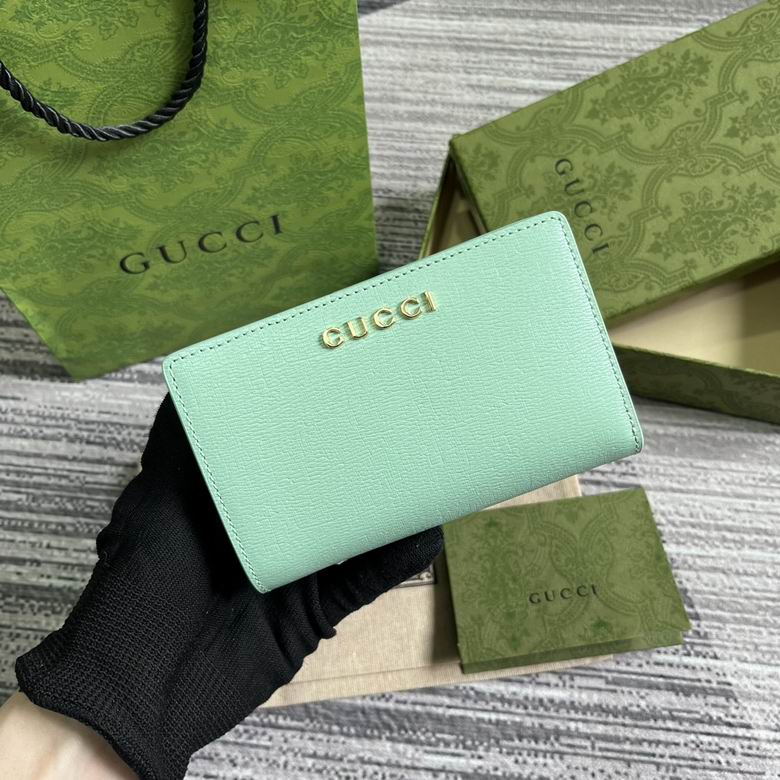 Gucci Script Zip-Around Medium Wallet in Mint Green Textured Leather