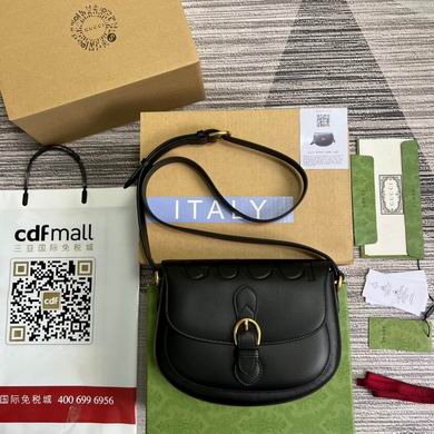 Gucci Aria Small Saddle Shoulder Bag in Black Leather with Gold Buckle