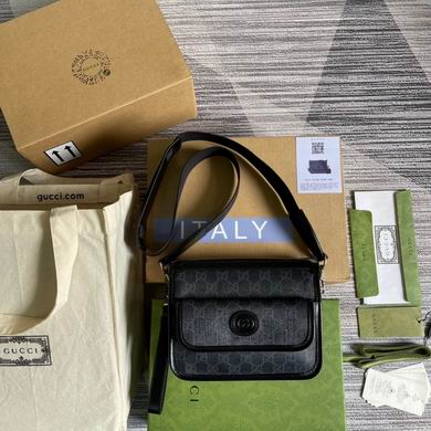 Gucci Shoulder Bag with Interlocking G in Black GG Supreme Canvas