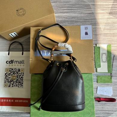 Gucci Diana Small Bucket Bag in Black Leather with Bamboo Handle