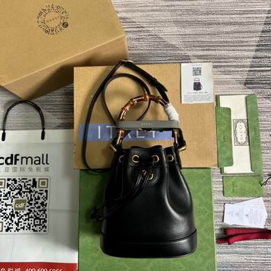 Gucci Diana Mini Bamboo Top-Handle Bucket Bag in Black Leather