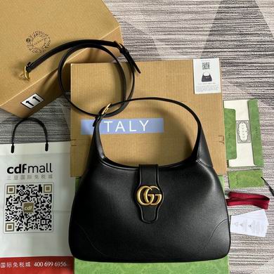 Gucci Aphrodite Large Shoulder Bag in Black Leather with Double G