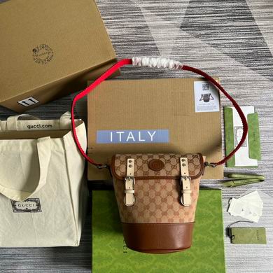 Gucci Bucket Bag in Beige GG Canvas with Brown Leather and Red Strap