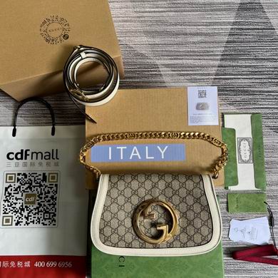 Gucci Blondie Shoulder Bag in Beige GG Supreme Canvas with White Leather Trim