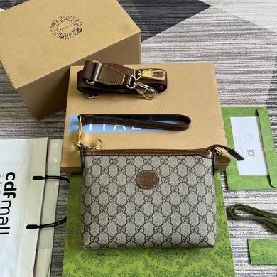 Gucci Messenger Crossbody Bag with Interlocking G in GG Supreme Canvas