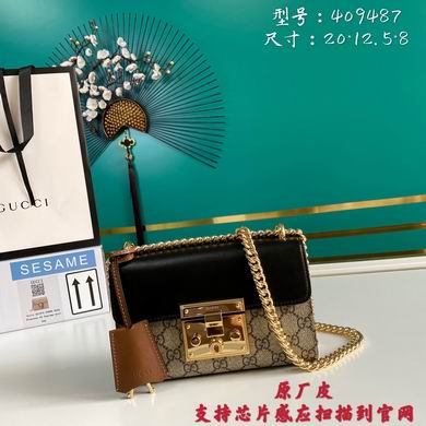 Gucci Padlock Small Shoulder Bag in GG Supreme Canvas with Black Leather