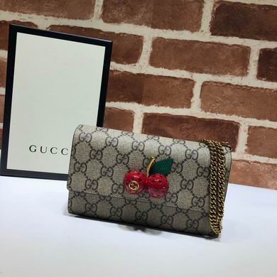 Gucci Mini Chain Bag with Cherries in Beige/Ebony GG Supreme Canvas