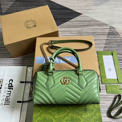 Gucci GG Marmont Small Top-Handle Bag in Green Matelassé Leather