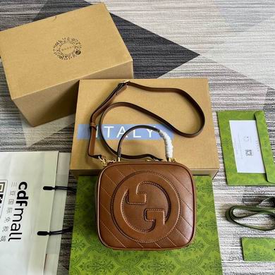 Gucci Blondie Mini Top-Handle Bag in Brown Quilted Leather