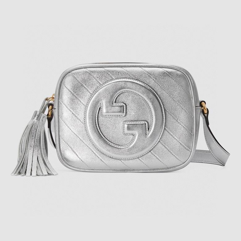 Gucci Blondie Small Shoulder Bag in Silver Metallic Leather